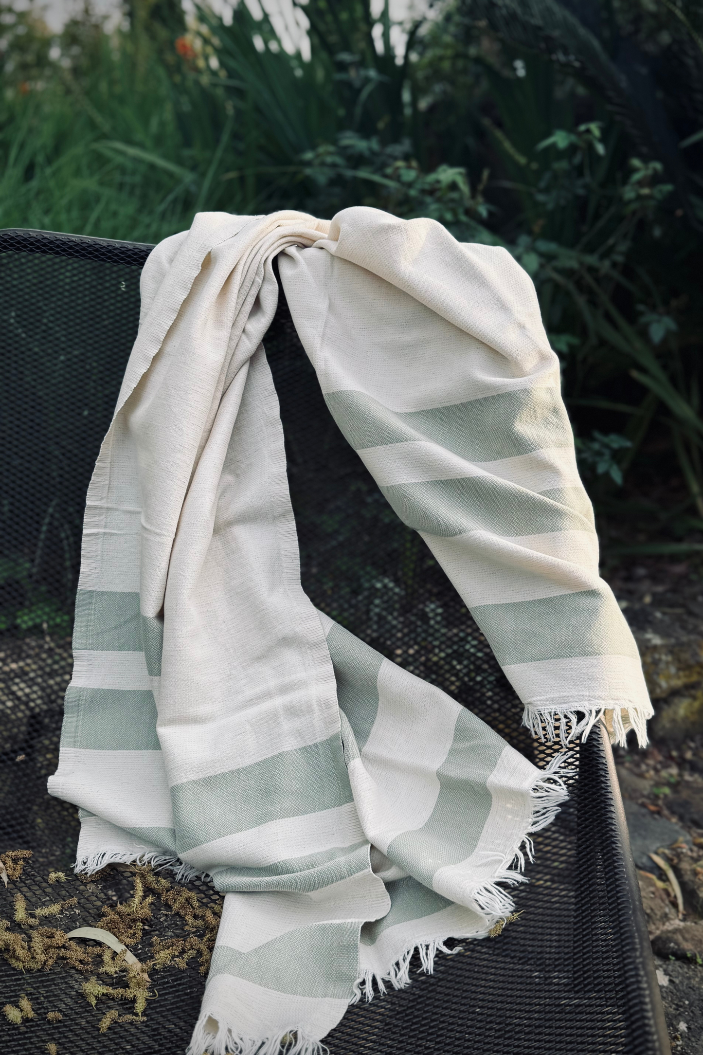 TELO SALVIA: lino e cotone dei toni caldi con linee color salvia