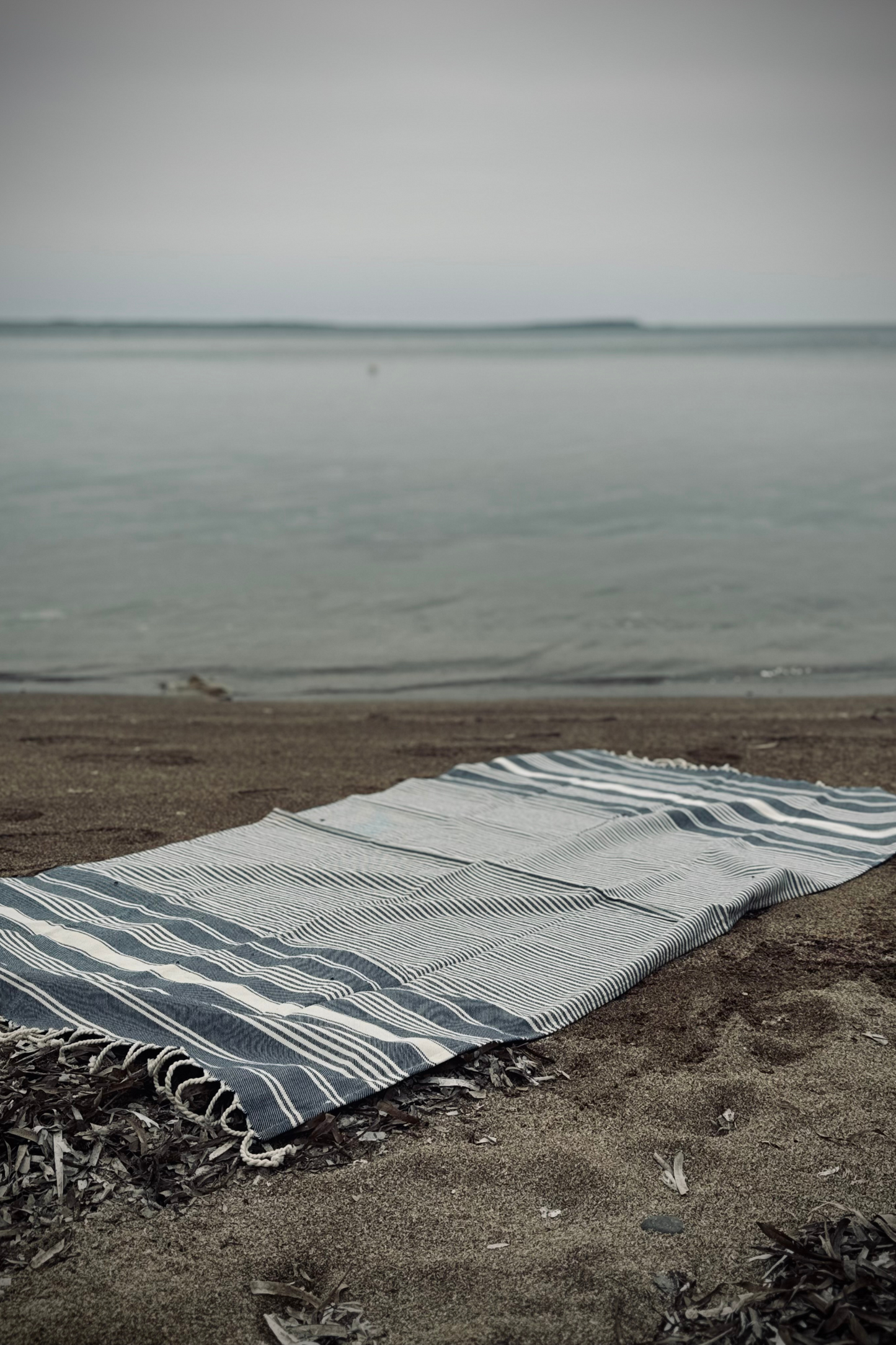 TELO DENIM: bande color blu denim e delicate texture sabbia